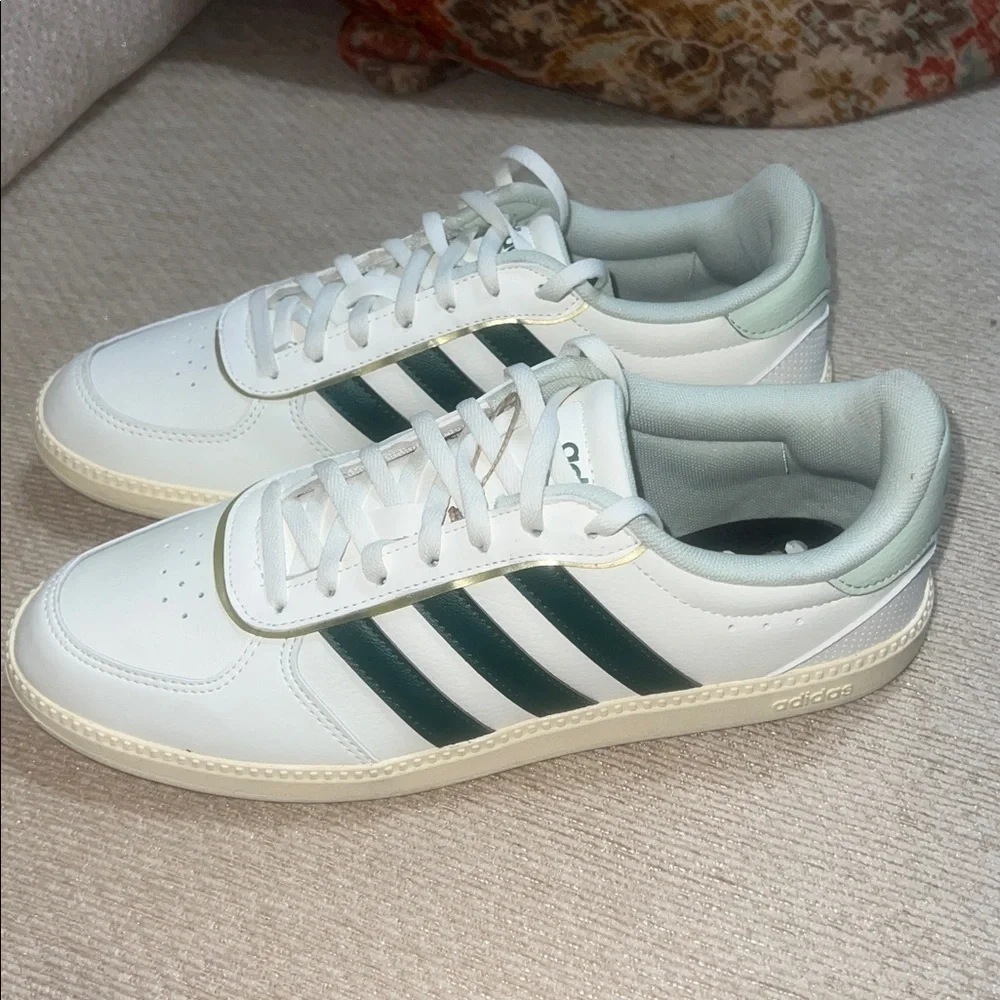 adidas Breaknet Sleek Sneaker